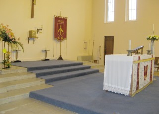 Central position of communion table 2009